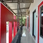 RedDoorz Syariah near Alun Alun Tegal