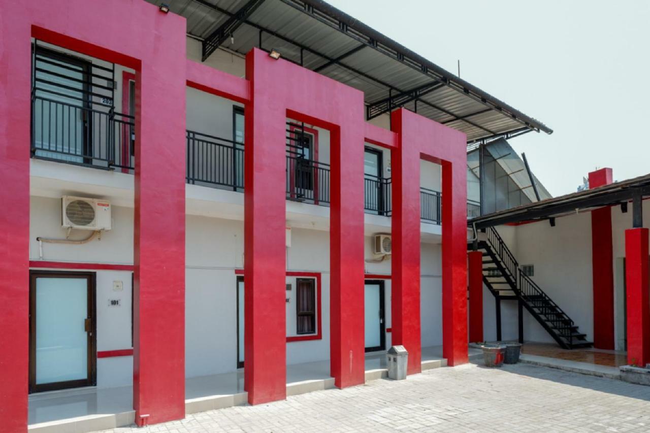 Reddoorz Syariah Near Alun Alun 2*