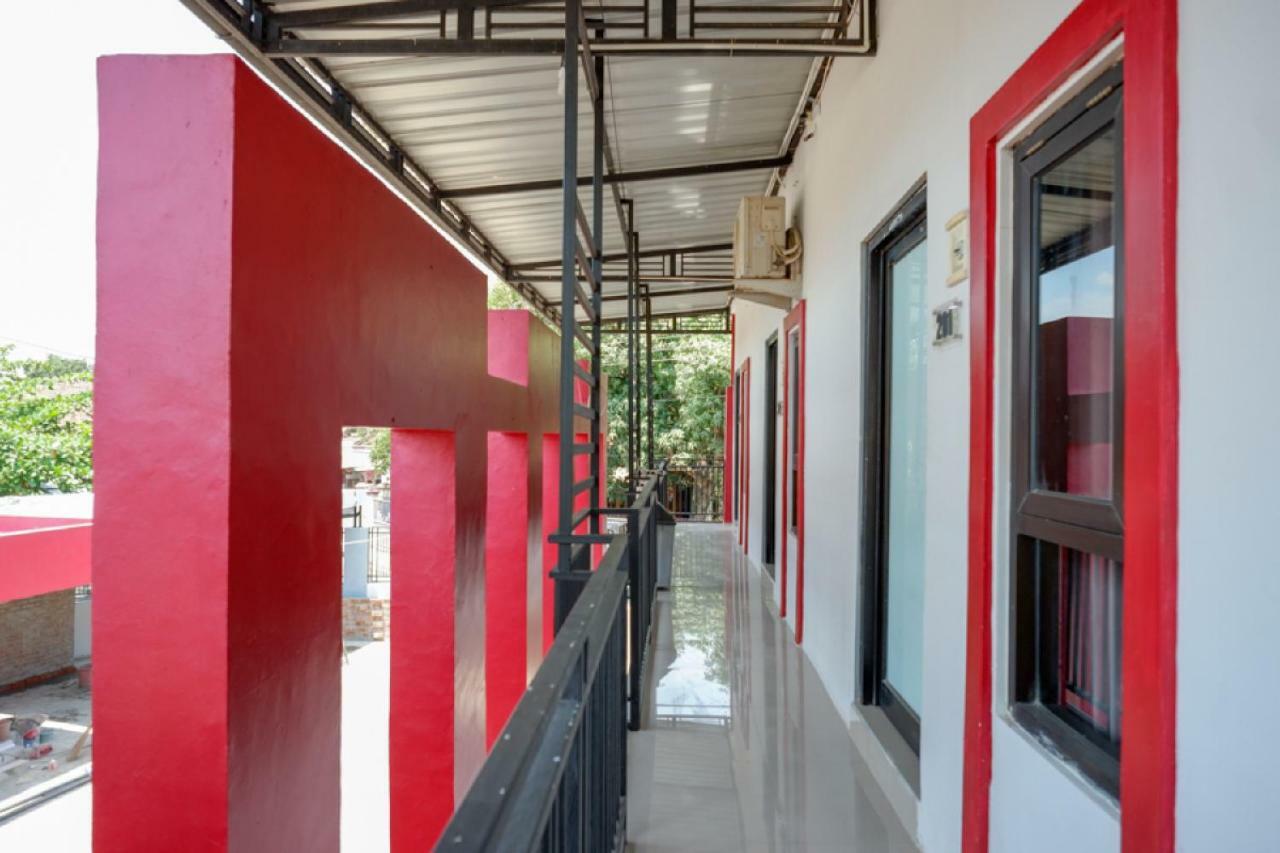 Reddoorz Syariah Near Alun Alun Tegal (Central Java)