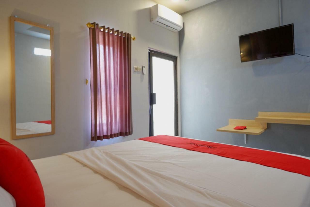 Reddoorz Syariah Near Alun Alun