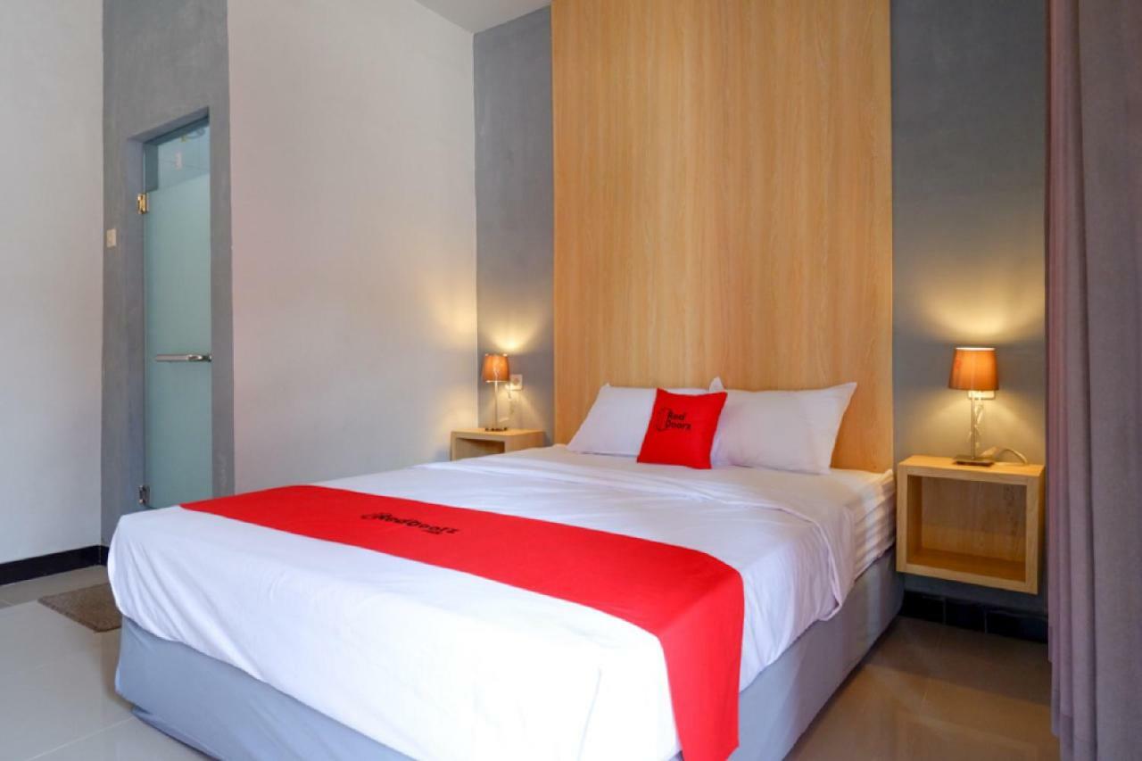 Reddoorz Syariah Near Alun Alun Wisma tamu 2*